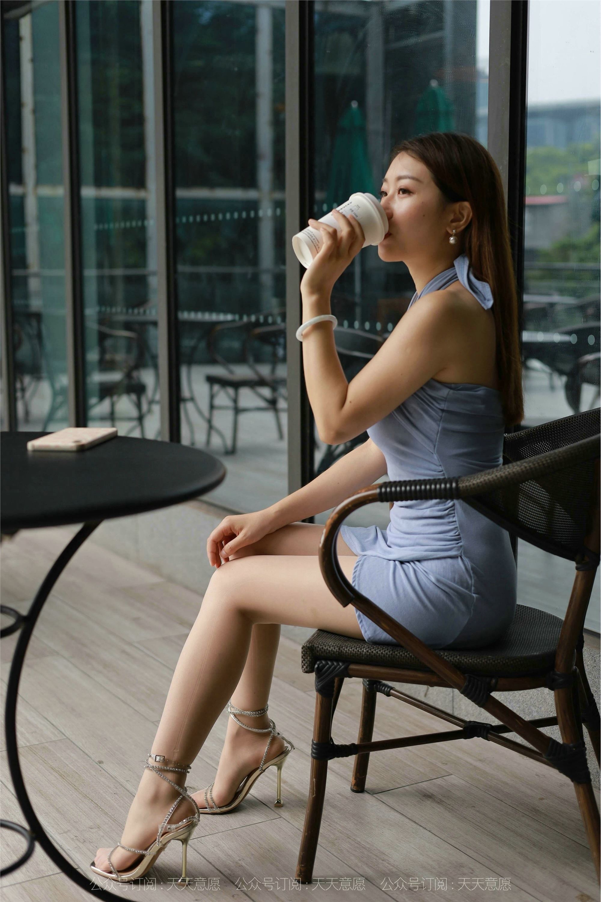 IESS异思趣向  2021.09.11 丝享家915：小婕《咖啡店邂逅网紅美女》